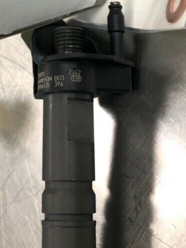 NEW FUEL INJECTOR SET For MERCEDES 3.0L E/C/ML/G/R OM642 NO CORE CHR A6420701487 - Express Diesel USA