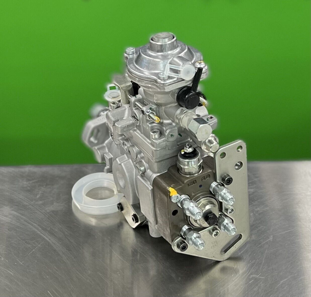 NEW BOSCH Diesel Fuel Injection Pump For CASE IVECO 2859361 504181065 0460424445 - Express Diesel USA