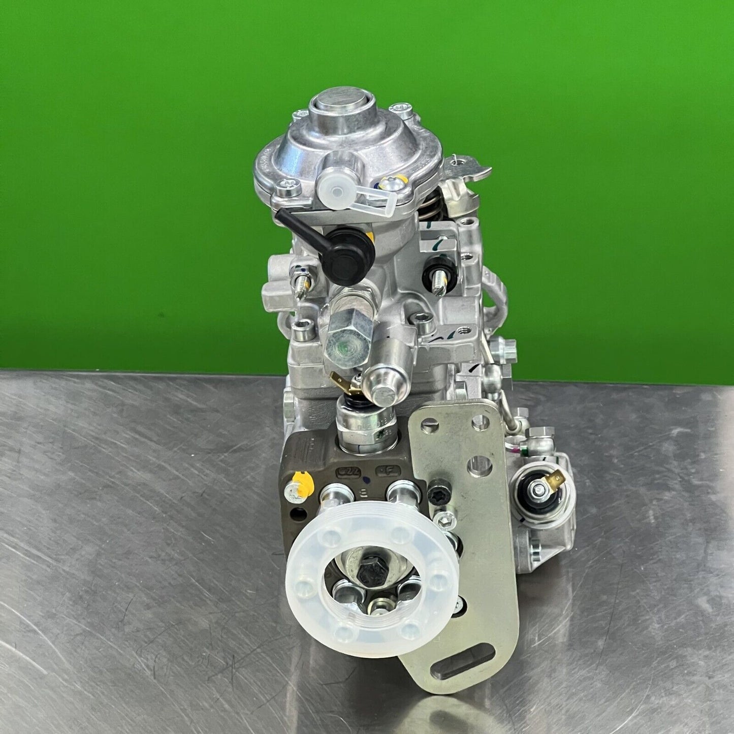 NEW BOSCH Diesel Fuel Injection Pump For CASE NEW HOLLAND 6.7L T6070 504129606 - Express Diesel USA