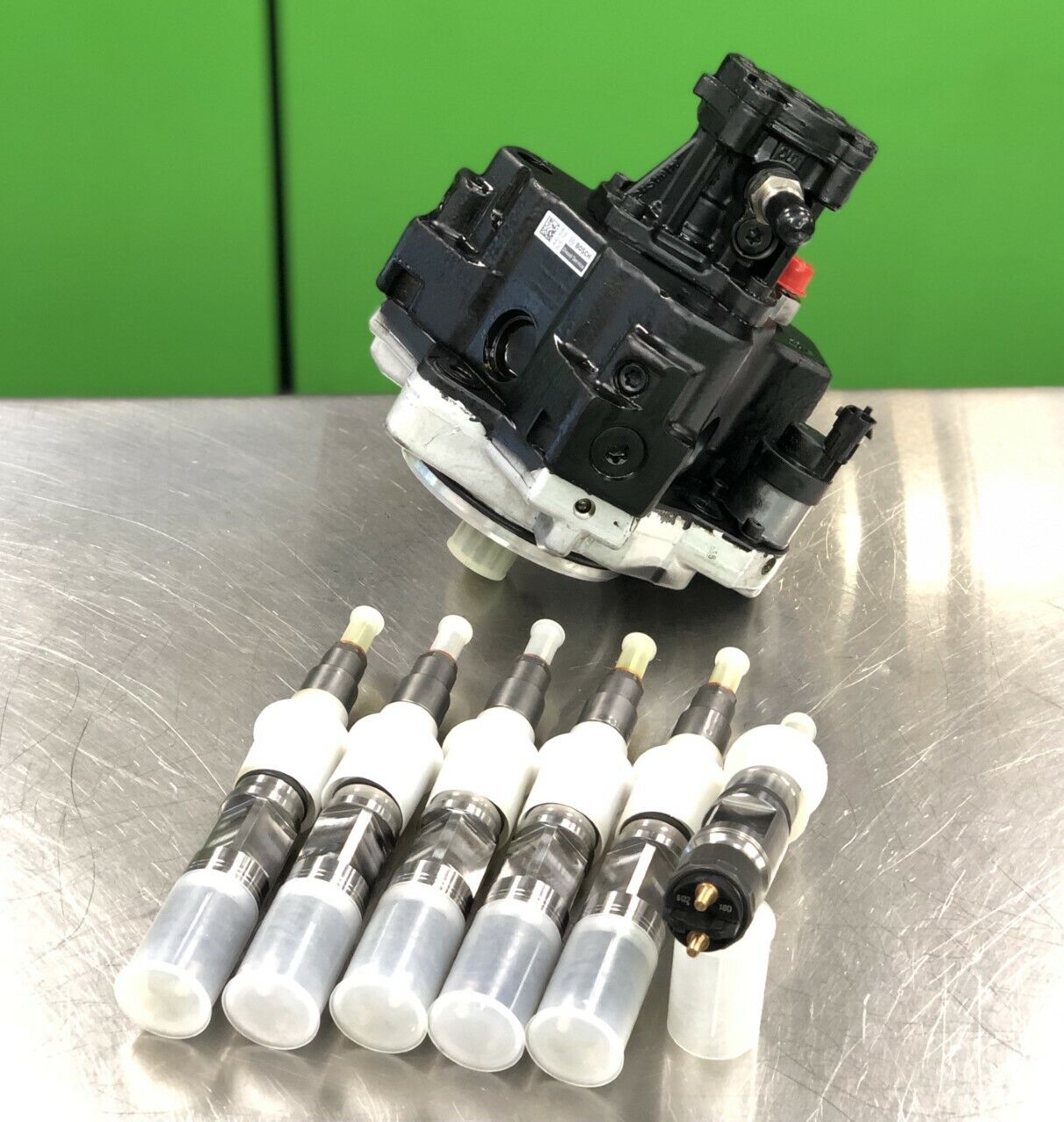 NEW FUEL INJECTORS and PUMP For INTERNATIONAL Big Bore G13 3005556C91 3005063C1 - Express Diesel USA