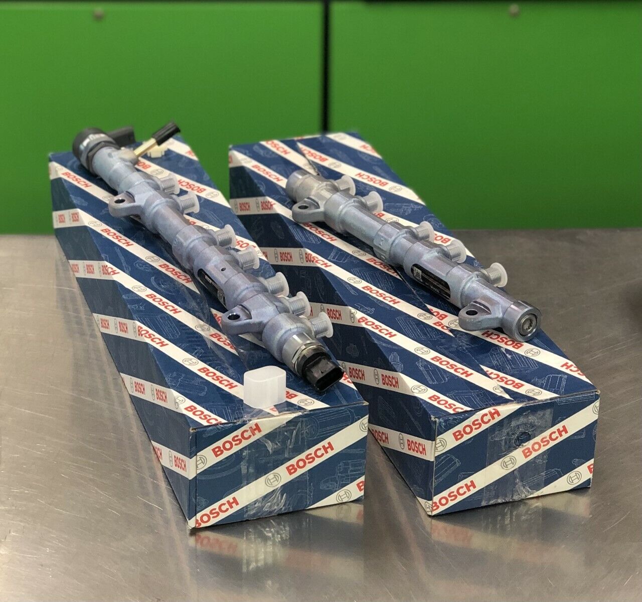 BRAND NEW BOSCH FUEL RAIL TUBE SET of 2 For 2011-2019 FORD POWER STROKE 6.7L - Express Diesel USA