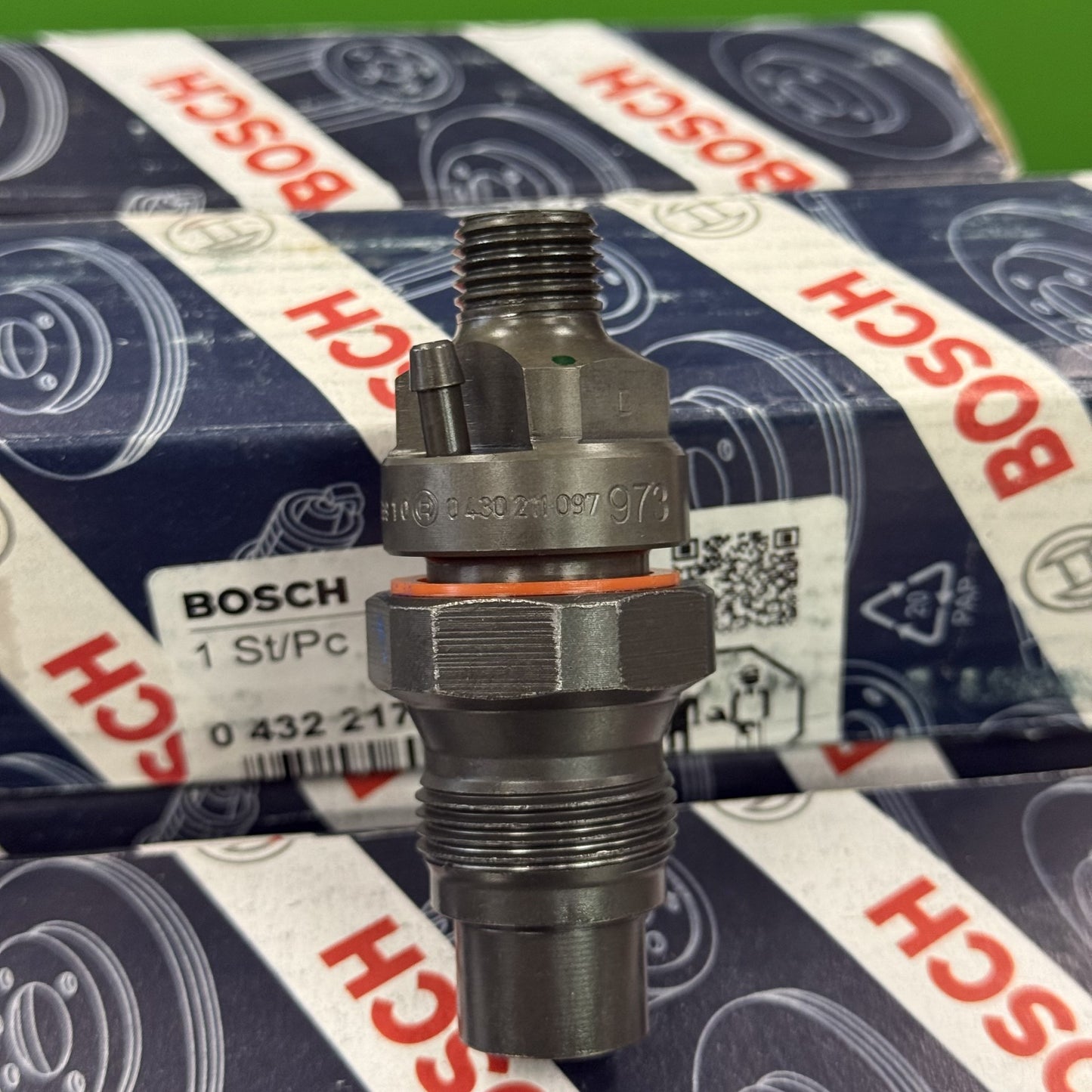 Fuel Injector Bosch New Set Of 8 For Hummer Gmc 6.5L 10233973 12458122 5743223 0430211097