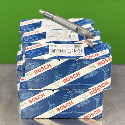 0432191352 bosch fuel injector detail view with bosch packaging