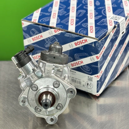 0445020527 bosch fuel injection pump drive shaft end view with bosch box