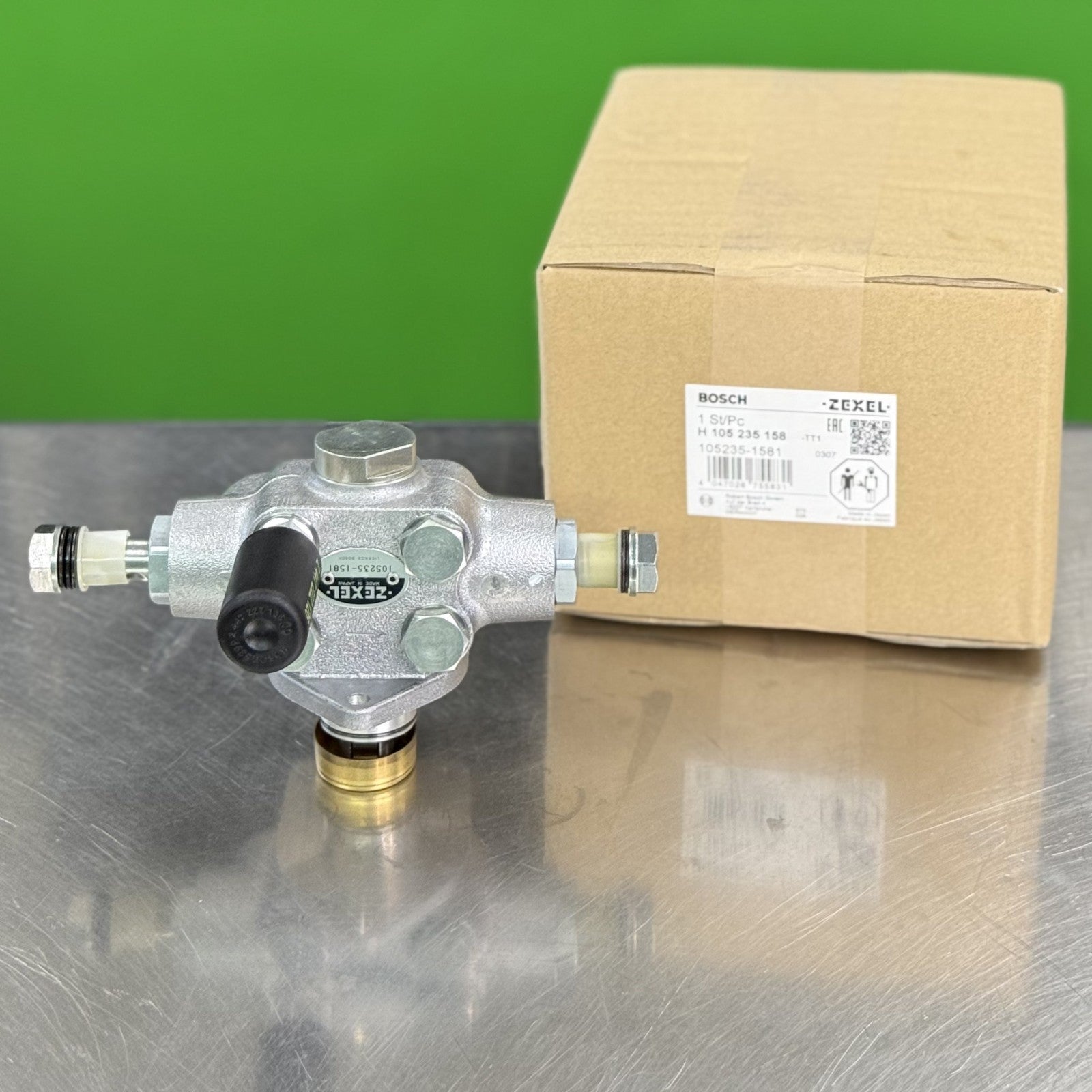 bosch zexel supply pump mounting side 105235-1581 for mitsubishi diesel engine