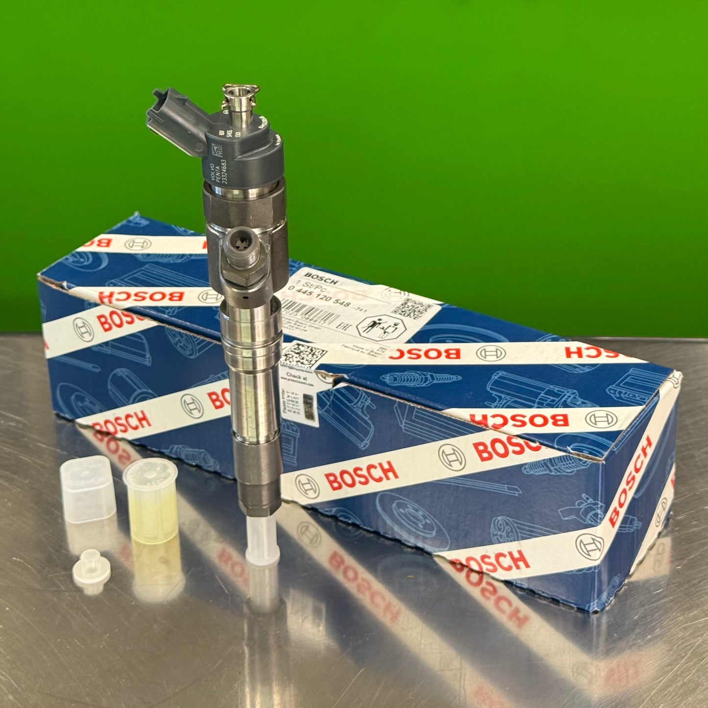 23324683 bosch fuel injector 3583618 21188517 full length view with protective cap