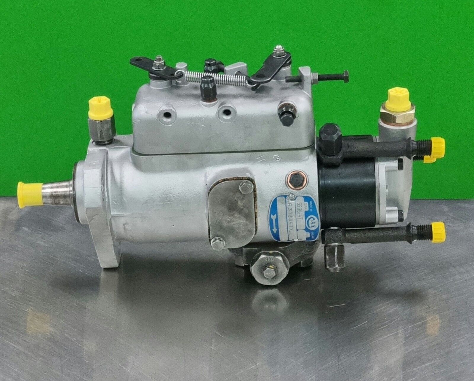 3238F471 Delphi Lucas CAV fuel injection pump for Perkins T3.152 Massey Ferguson main front view