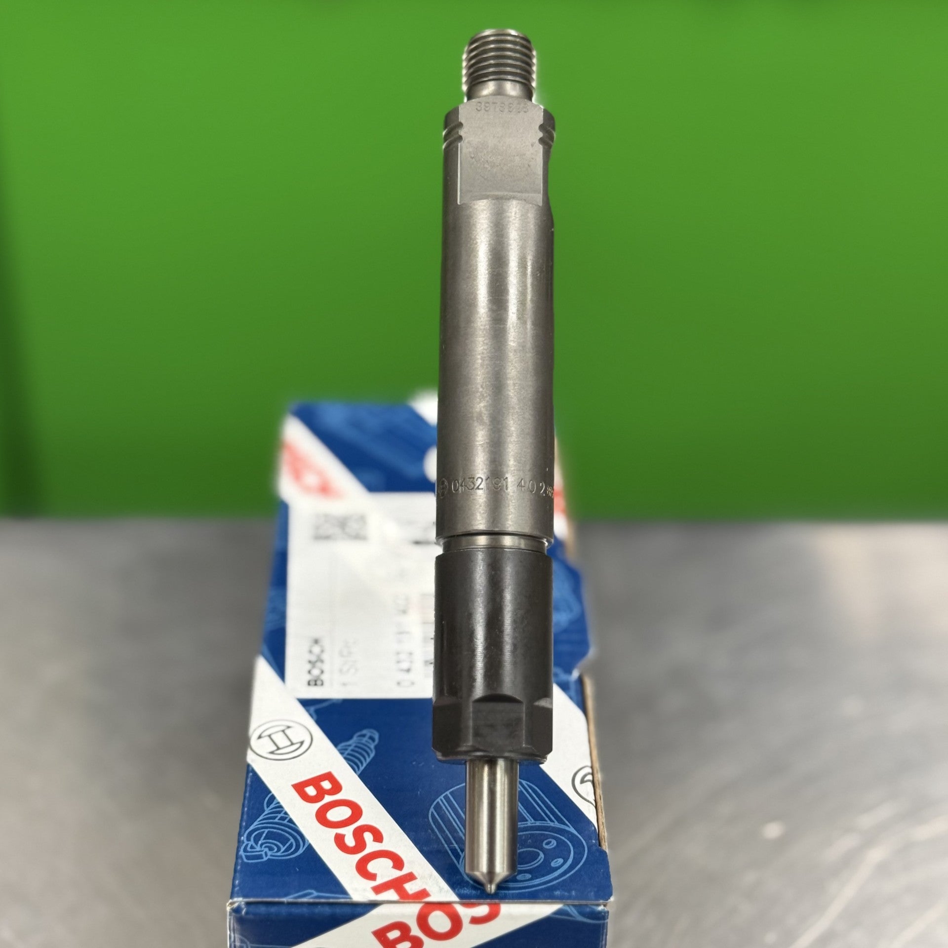 Bosch Fuel Injector for Volvo D7C B7R 7.0L | 0432191402