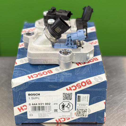 DEF Doser Injector Bosch for John Deere 9.0L | RE538860