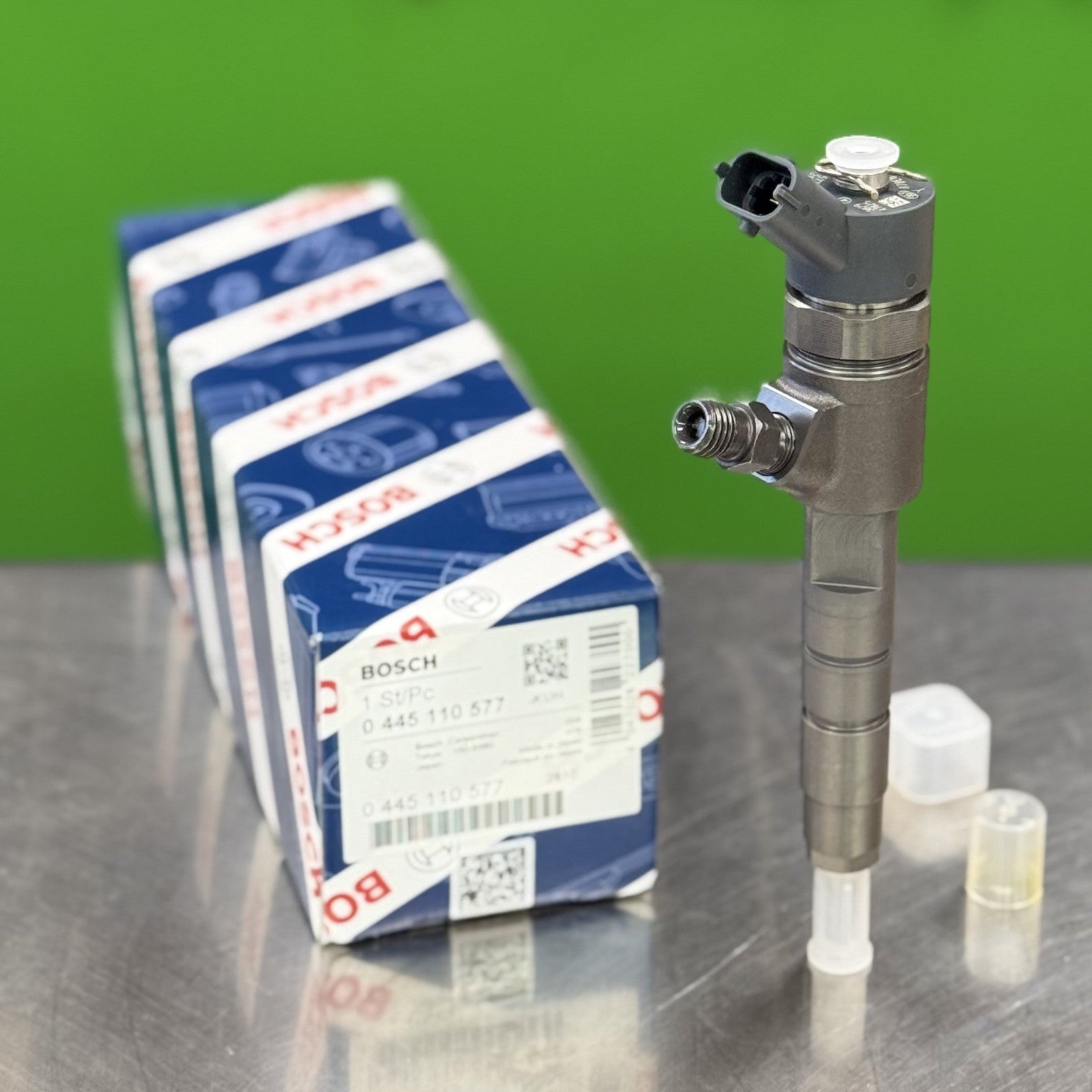 Side view of Bosch diesel fuel injector 0445110577 for Yanmar engine