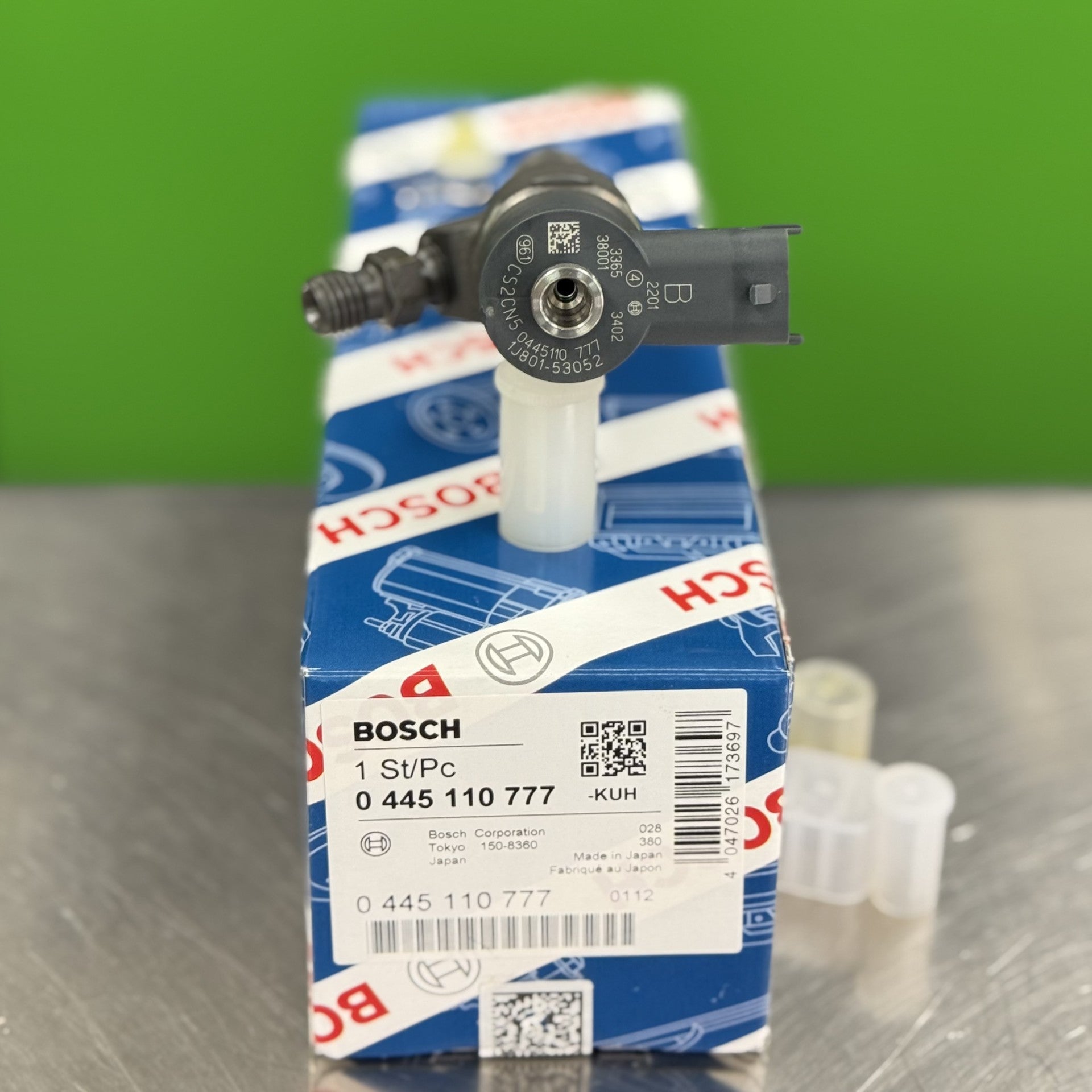 Electrical connector detail of Bosch 0445110777 fuel injector for Kubota diesel engine