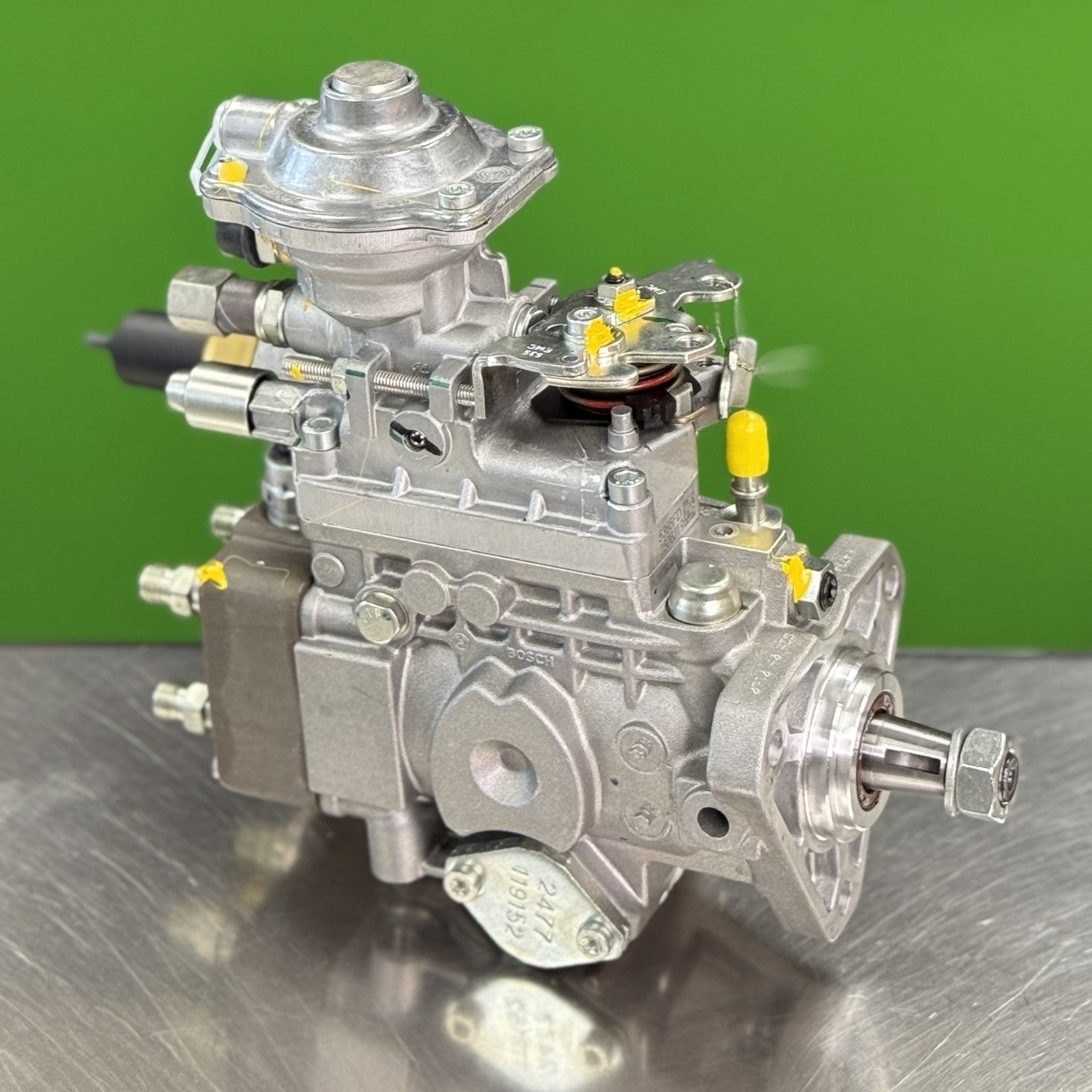 Drive end view of Bosch 0460424491 diesel fuel injection pump