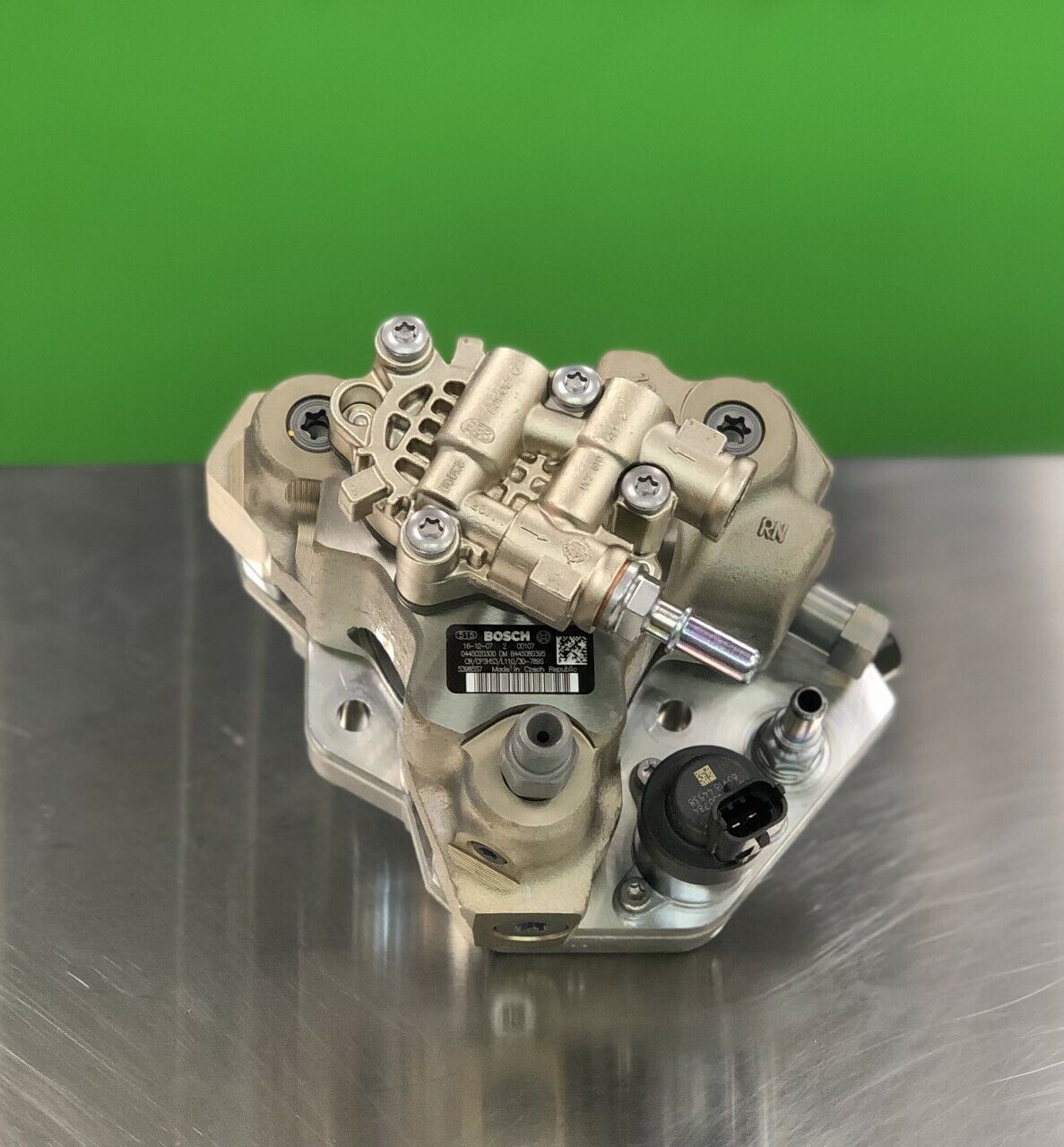 NEW FUEL INJECTION PUMP BOSCH For CUMMINS ISB 6.7L Cab Chassis 2010-up MID RANGE - Express Diesel USA