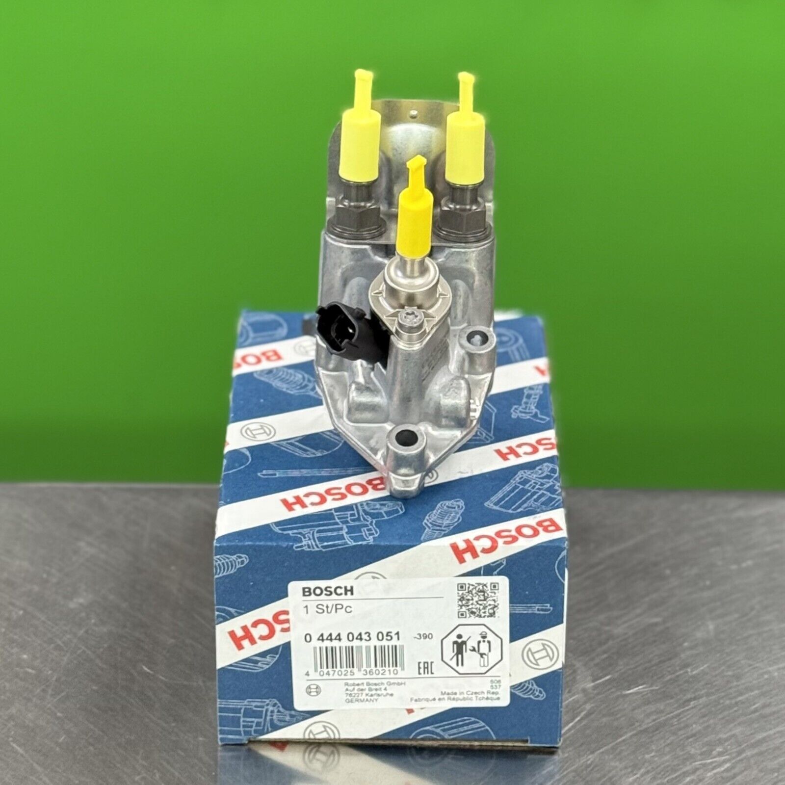 0444043051 Bosch DEF DOSER INJECTOR – Fits Cummins Isf Isb Isc Isl