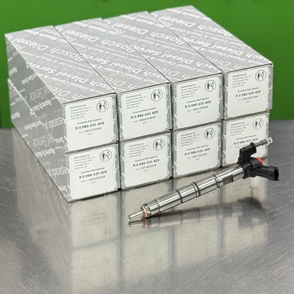 FUEL INJECTOR SET 8 For 2011-2016 CHEVY GMC DURAMAX 6.6L LGH 12620535 19210900 - Express Diesel USA