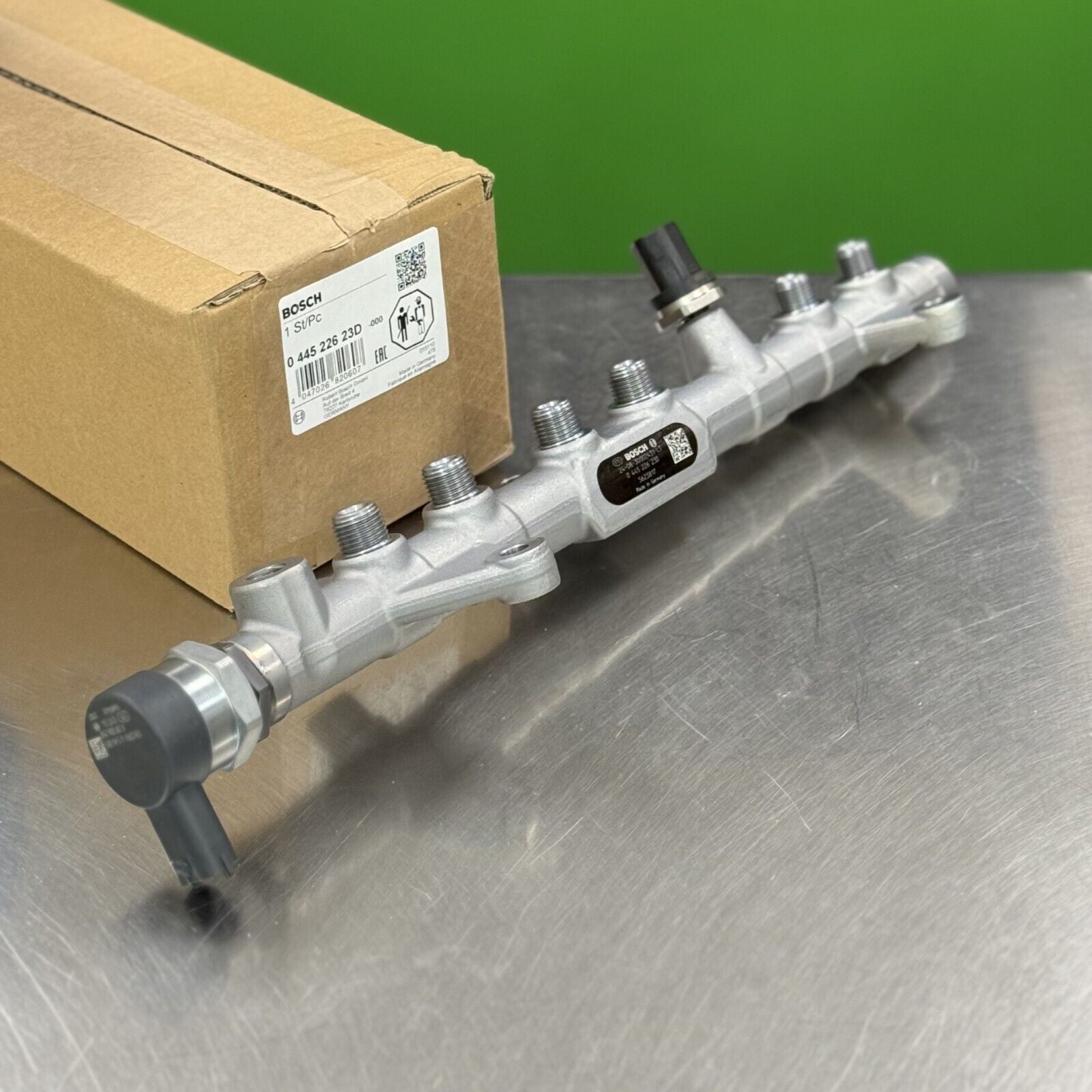 NEW BOSCH FUEL RAIL For CUMMINS RAM Pickup 6.7L 2022 up 5623817 6833289AA - Express Diesel USA