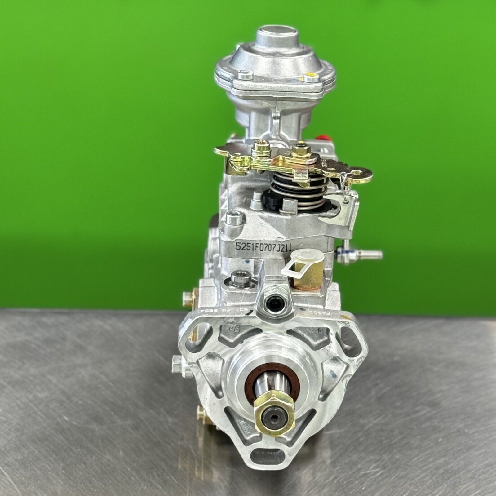 BOSCH Fuel Injection Pump For CASE NEW HOLLAND FORD 8360 87801139 0460426266 - Express Diesel USA