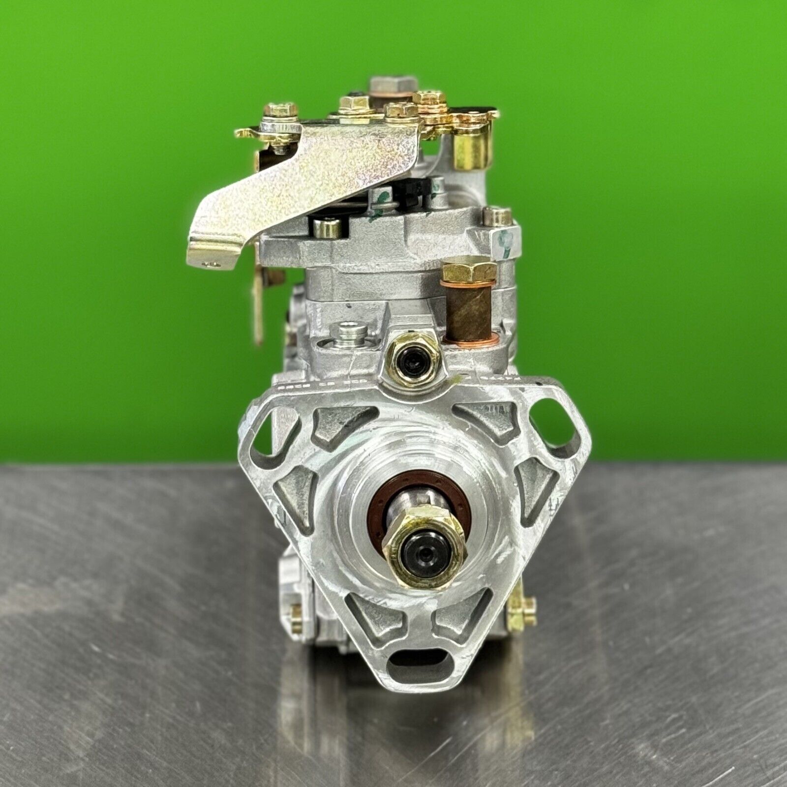 0460414235 Bosch Fuel Injection Pump – Fits New Holland Case Ih