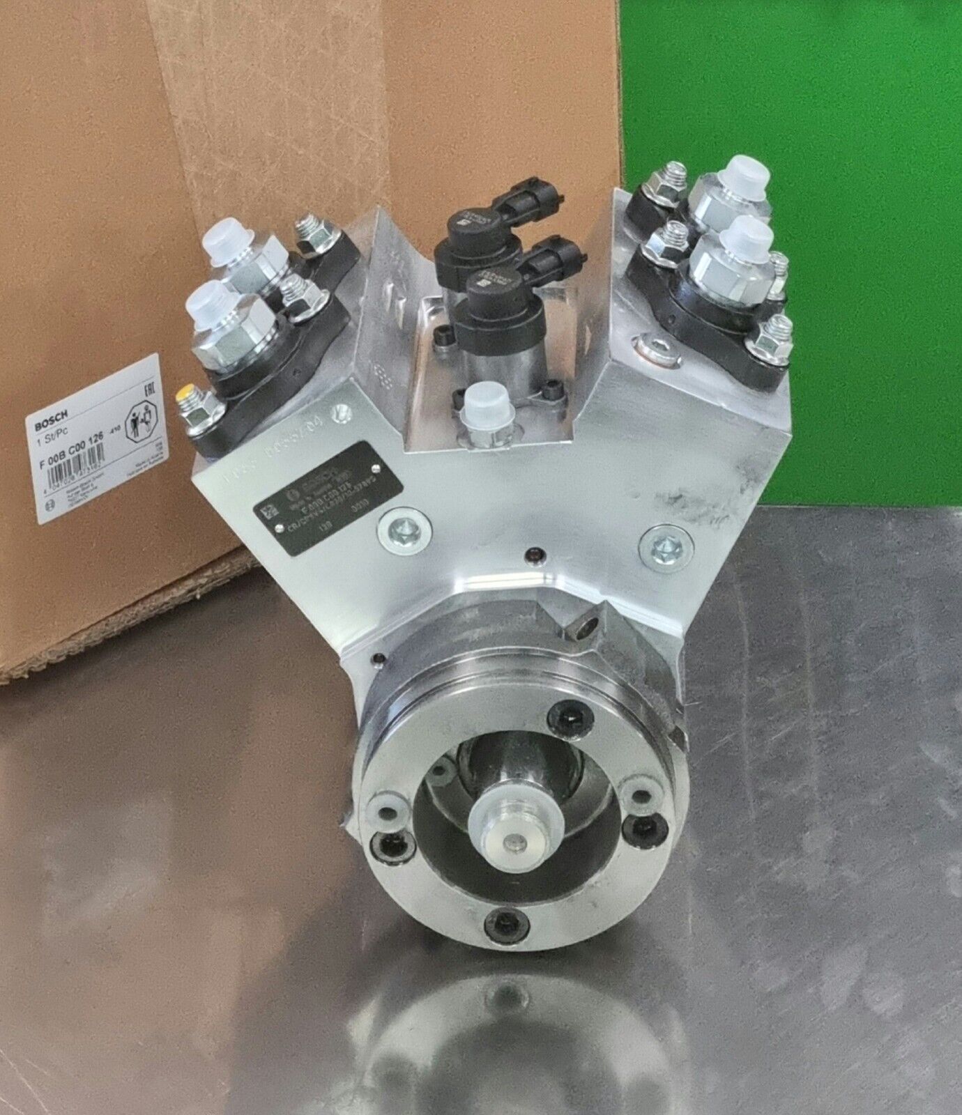 NEW BOSCH FUEL INJECTION PUMP For MAN D2842LE MARINE 51111037762 F00BC00010 /126 - Express Diesel USA