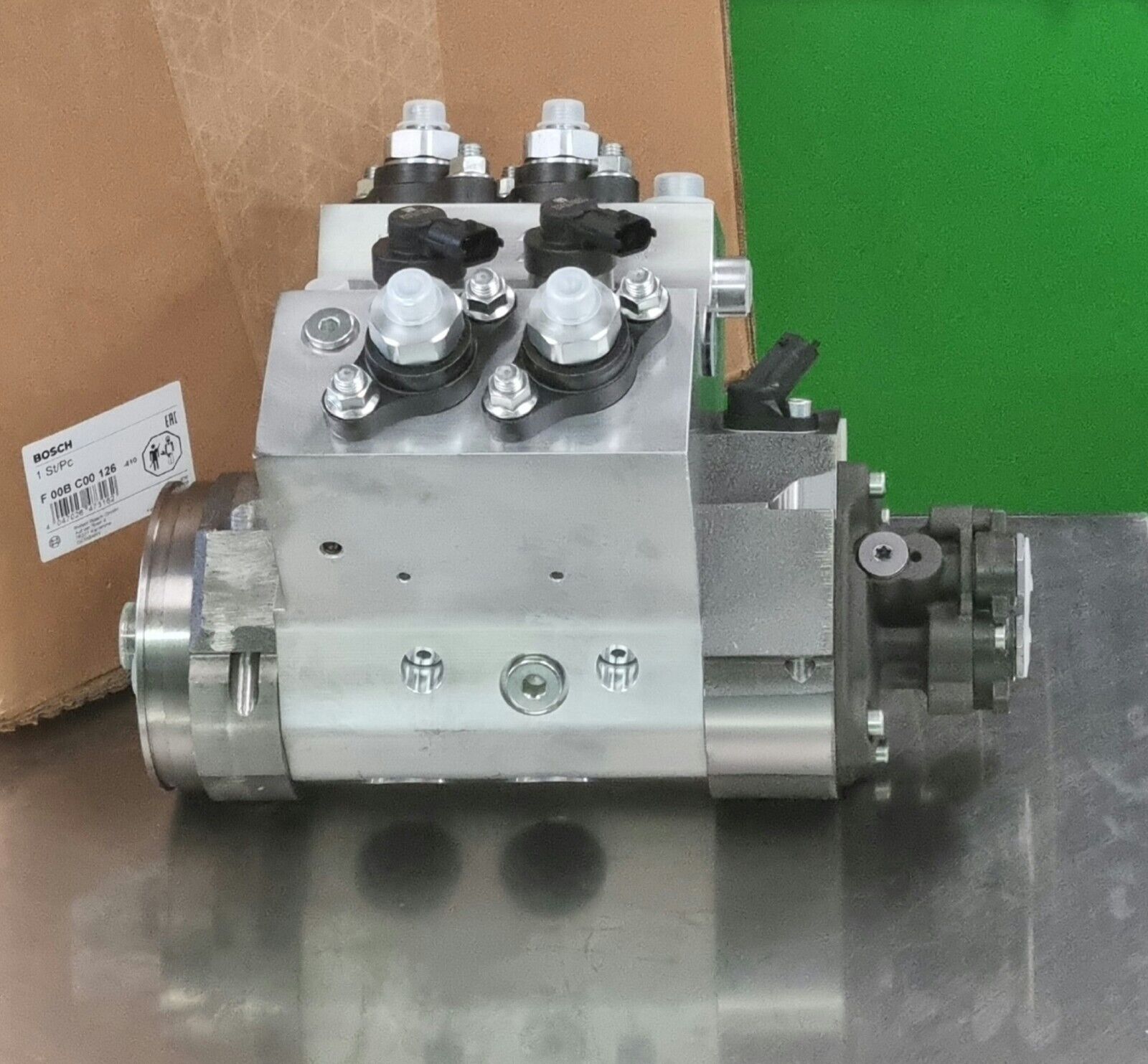 NEW BOSCH FUEL INJECTION PUMP For MAN D2842LE MARINE 51111037762 F00BC00010 /126 - Express Diesel USA