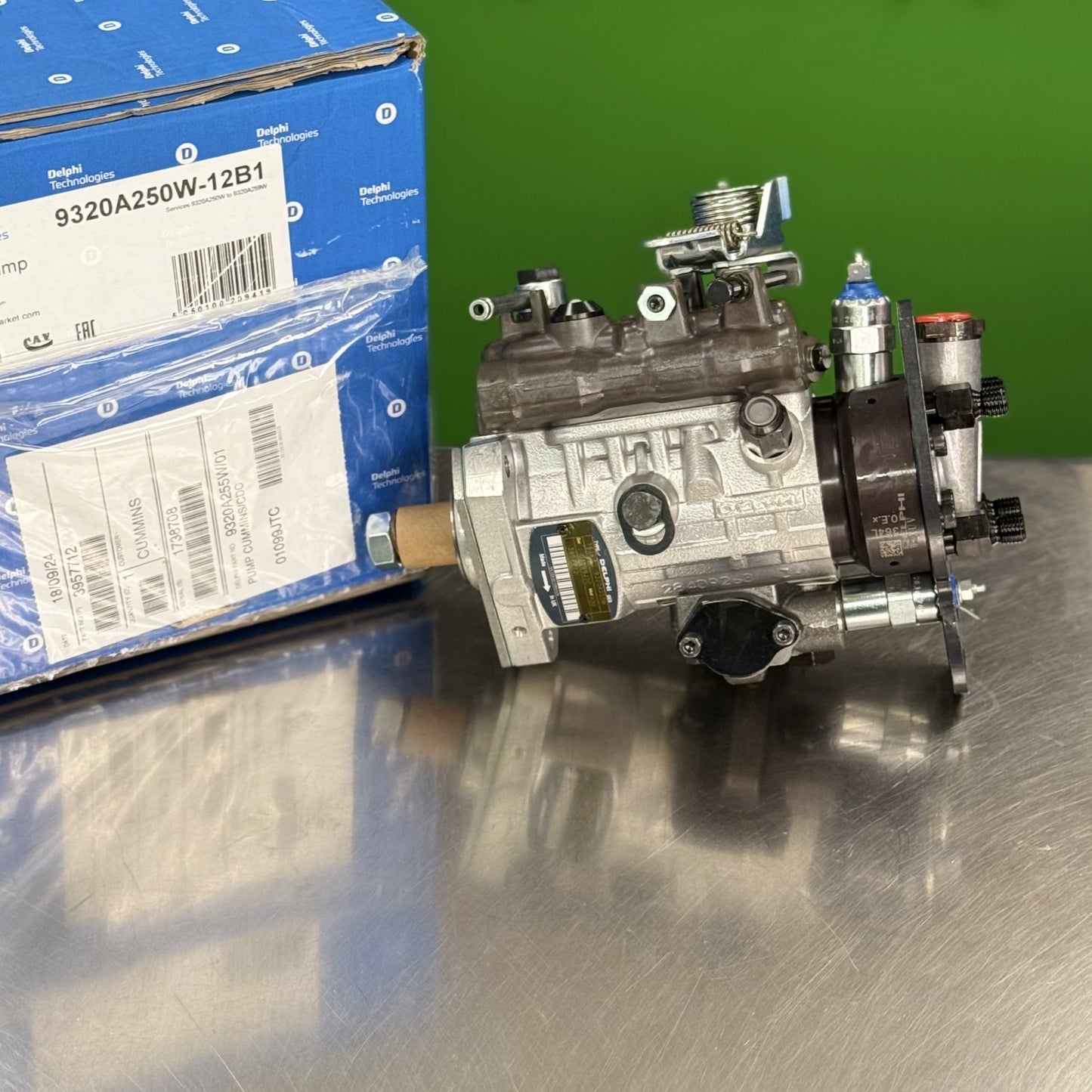 Delphi 9320A250W fuel injection pump for Cummins ISB 4.5L diesel engine front view