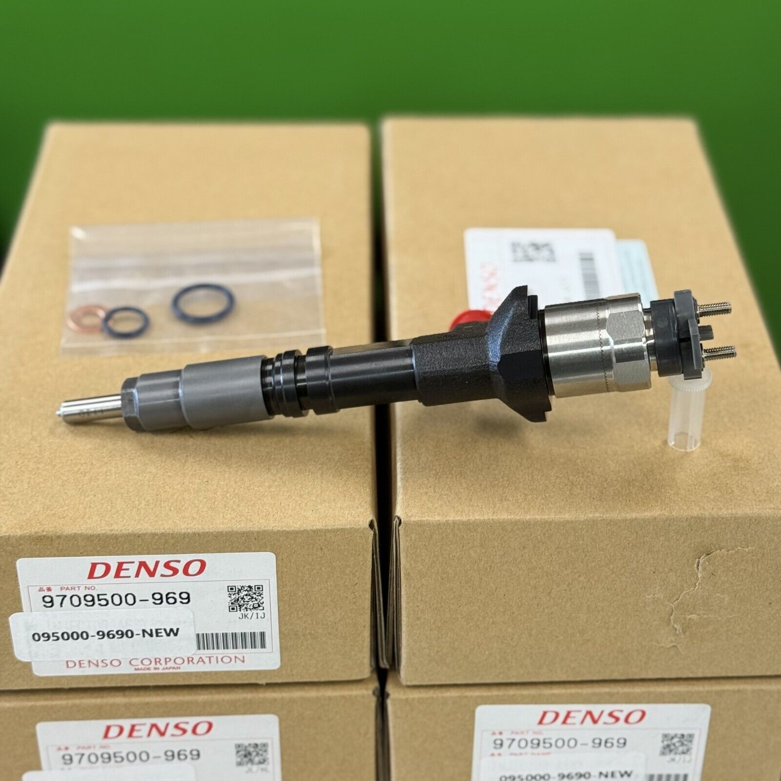 NEW FUEL INJECTOR SET of 4 For KUBOTA V3800 T  1J50053050 2411020027 K1J50055305 - Express Diesel USA