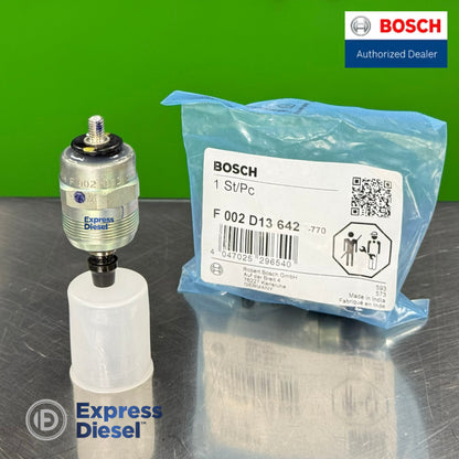 F002D13642 Bosch 12V stop shut off solenoid for Bosch VE fuel injection pump front view