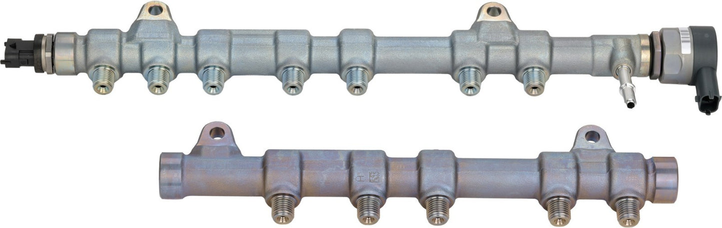 Fuel rail assembly for Ford 6.7 Powerstroke fuel system contamination kit