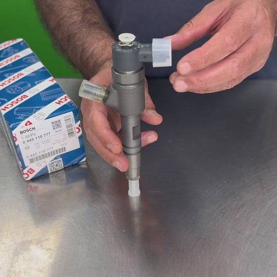 Bosch 0445110777 fuel injector for Kubota 1.8L V2403 L3301 L3901 diesel engine product overview