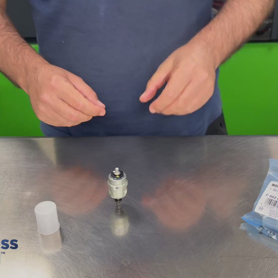 F002D13642 Bosch 12V stop solenoid demonstration for Bosch VE rotary fuel injection pumps