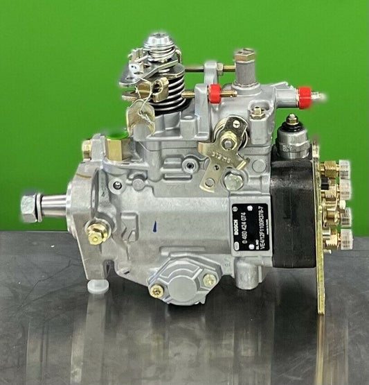 Bosch 0460424074 fuel injection pump for Case Cummins 3.9L diesel engine front left view