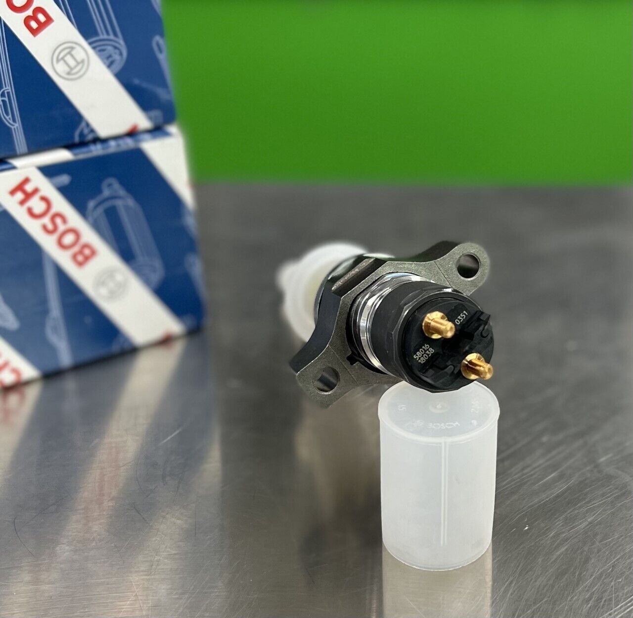 NEW BOSCH FUEL INJECTOR SET 6 For NEW HOLLAND 6.7L 2015 up 5801618038 0445120351 - Express Diesel USA