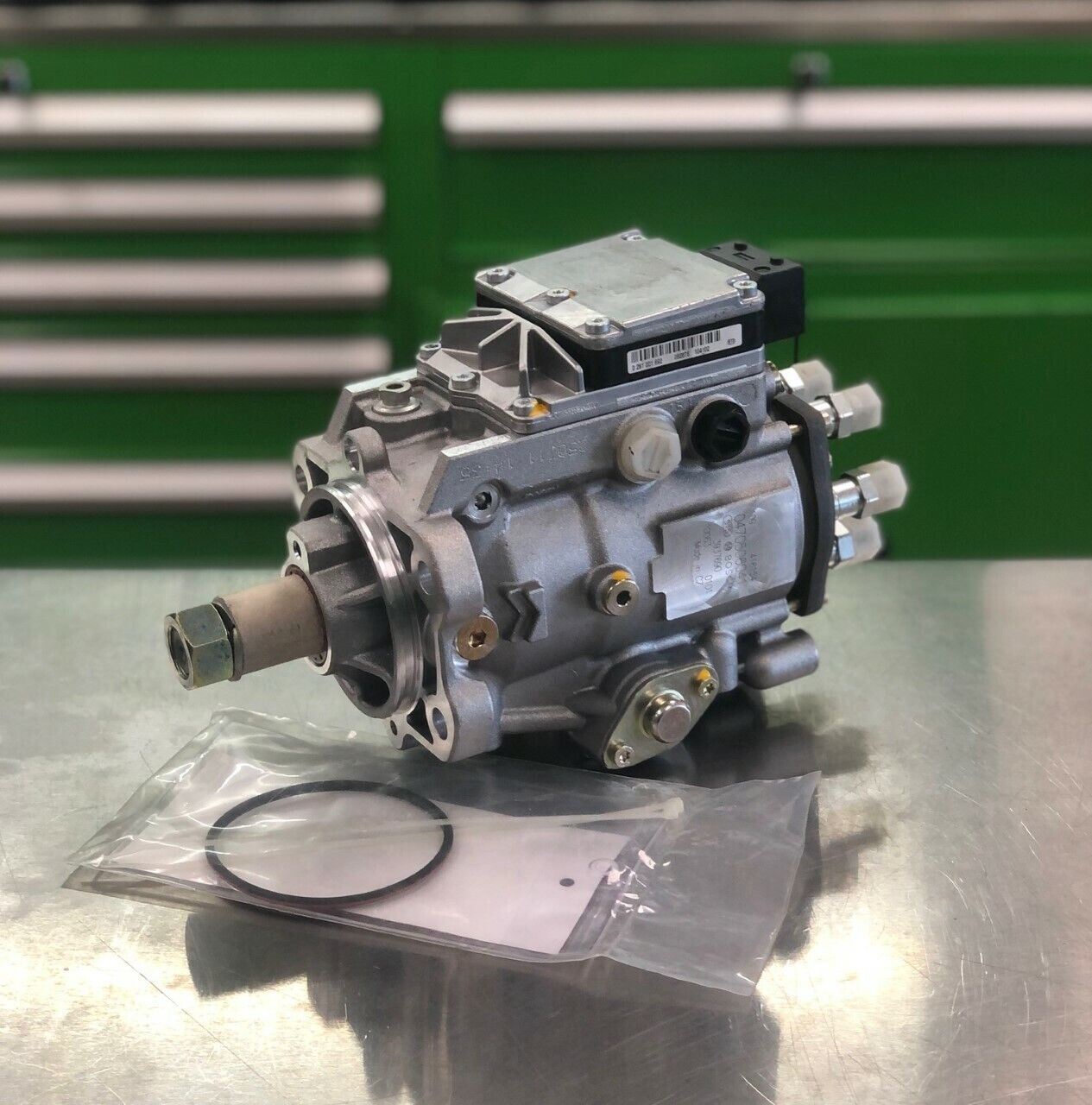 BOSCH FUEL INJECTION PUMP VP44 type For CUMMINS-CDC 0470506041 NO CORE! 3937690 - Express Diesel USA